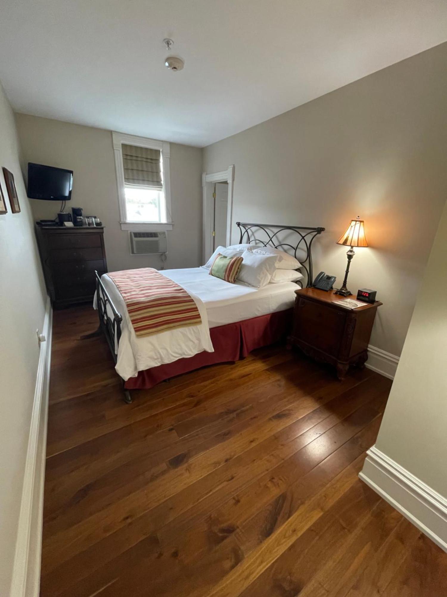 The Union Hotel Everett Экстерьер фото